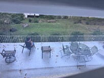 Friendly local gray squirrel made the morning coffee a tender event. That’s why we came here. That’s what we came here to do!