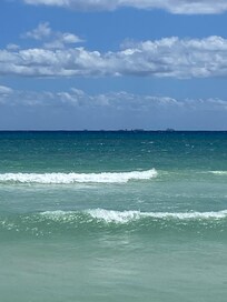 Beach on a good day (no sargassum)