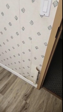 Wallpaper peeling in the bathroom