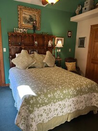 Sean Patrick room