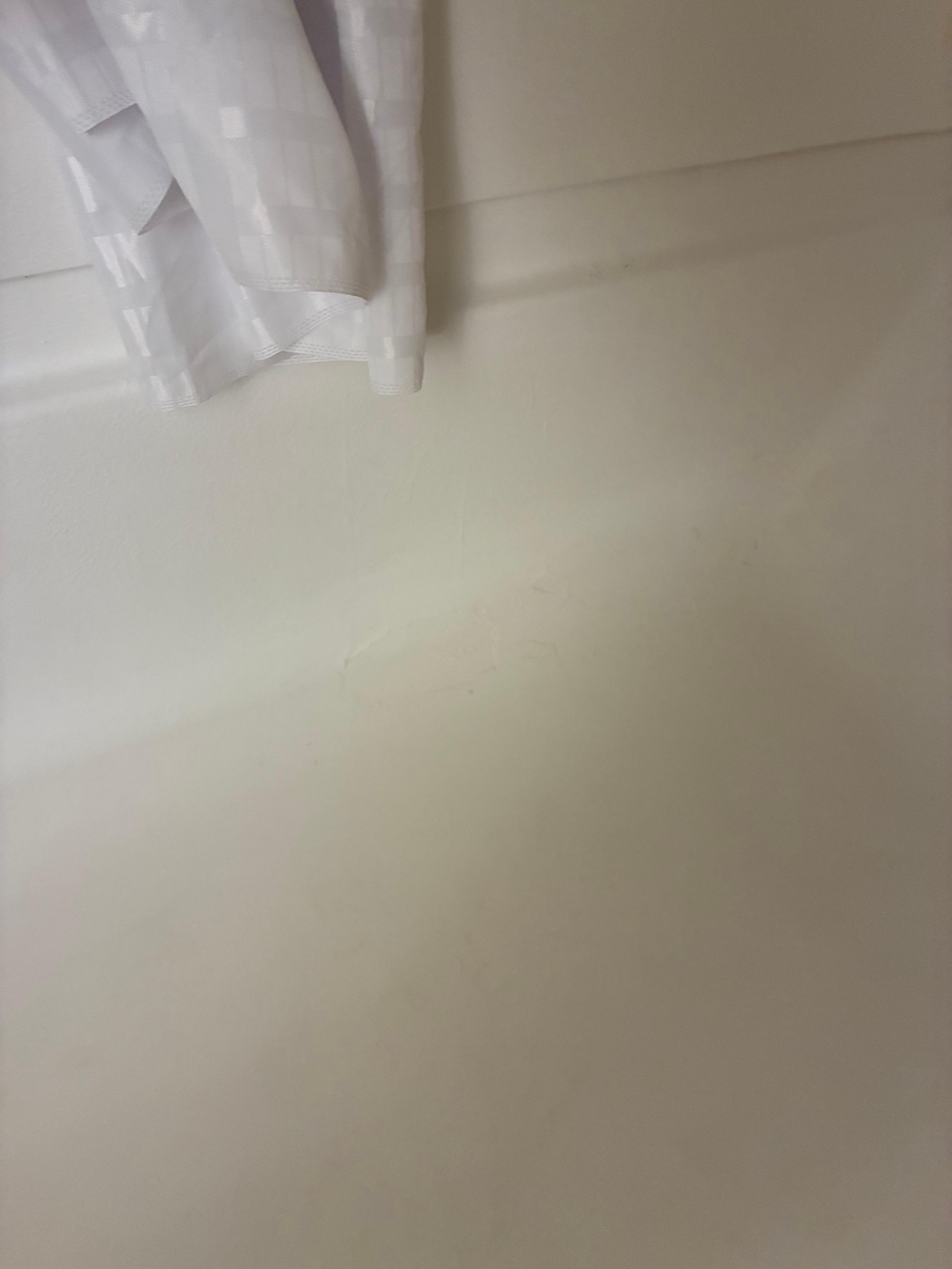 Cracks in tub/shower.