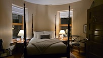 Oval Suite