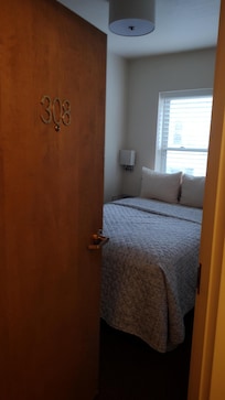 Size of Room as seen from hallway