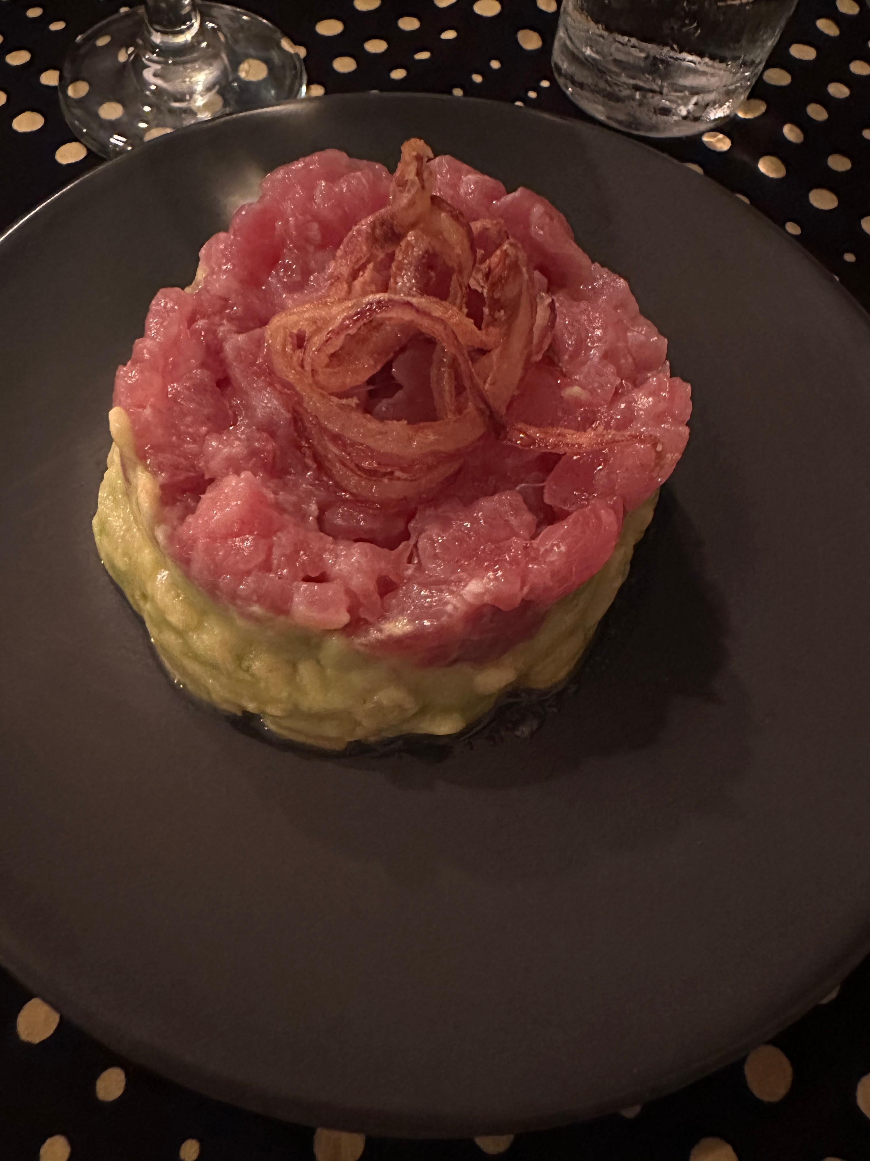 Tuna tartar on avocado with homemade bread 