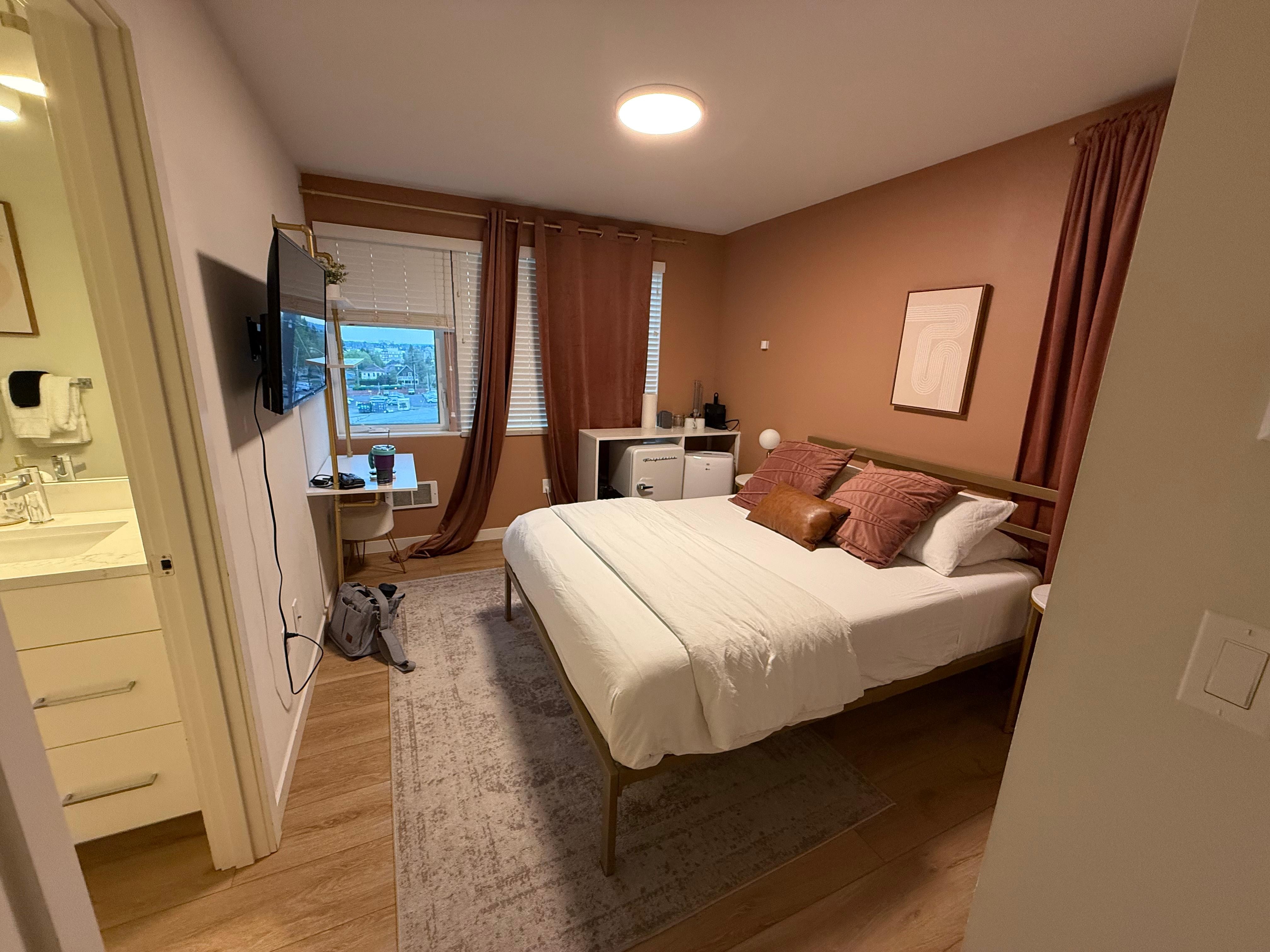 Room was cozy and welcoming