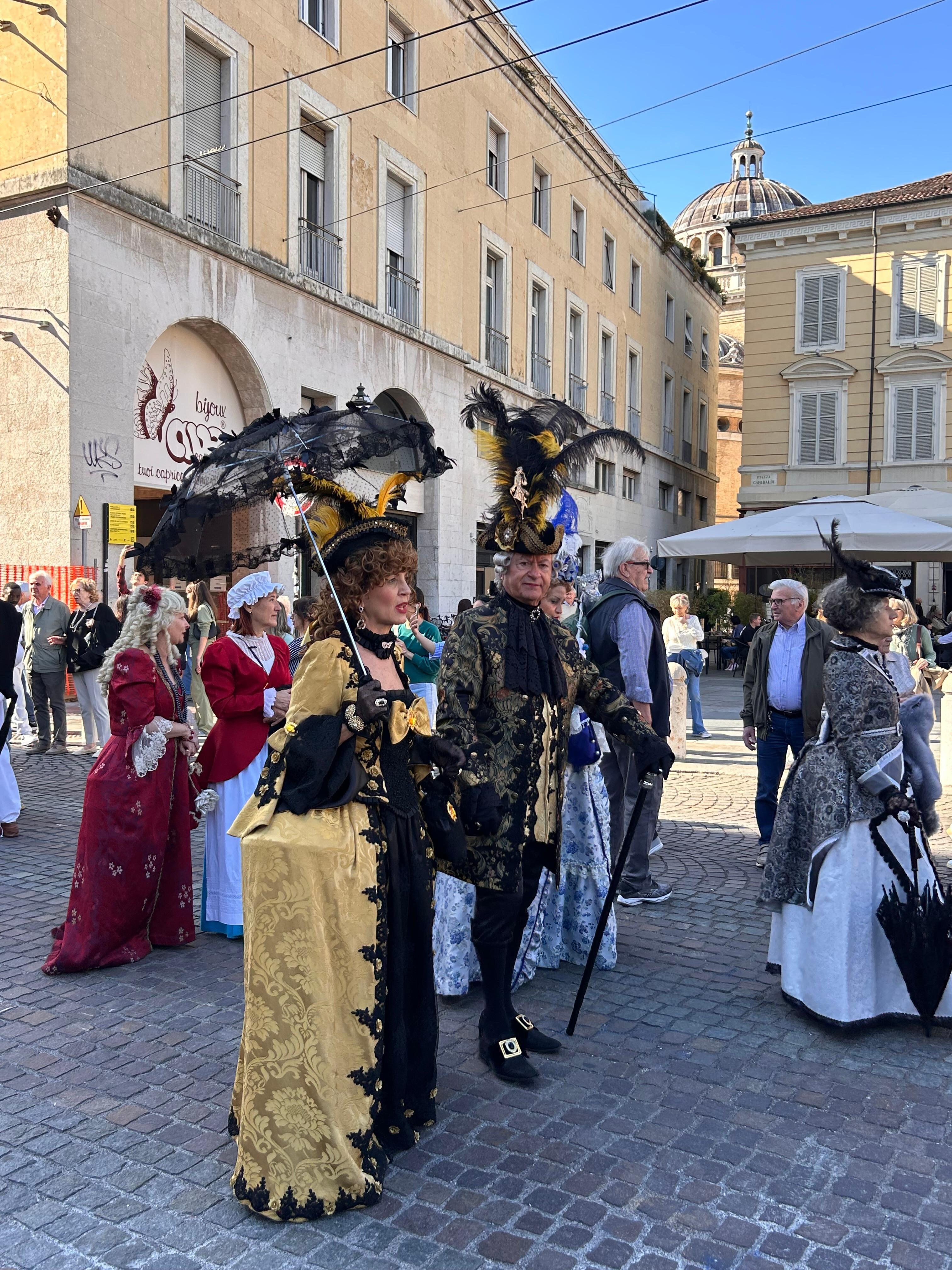 Parade dans la ville de Parme. 