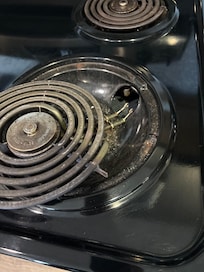 Element on the stove not installed