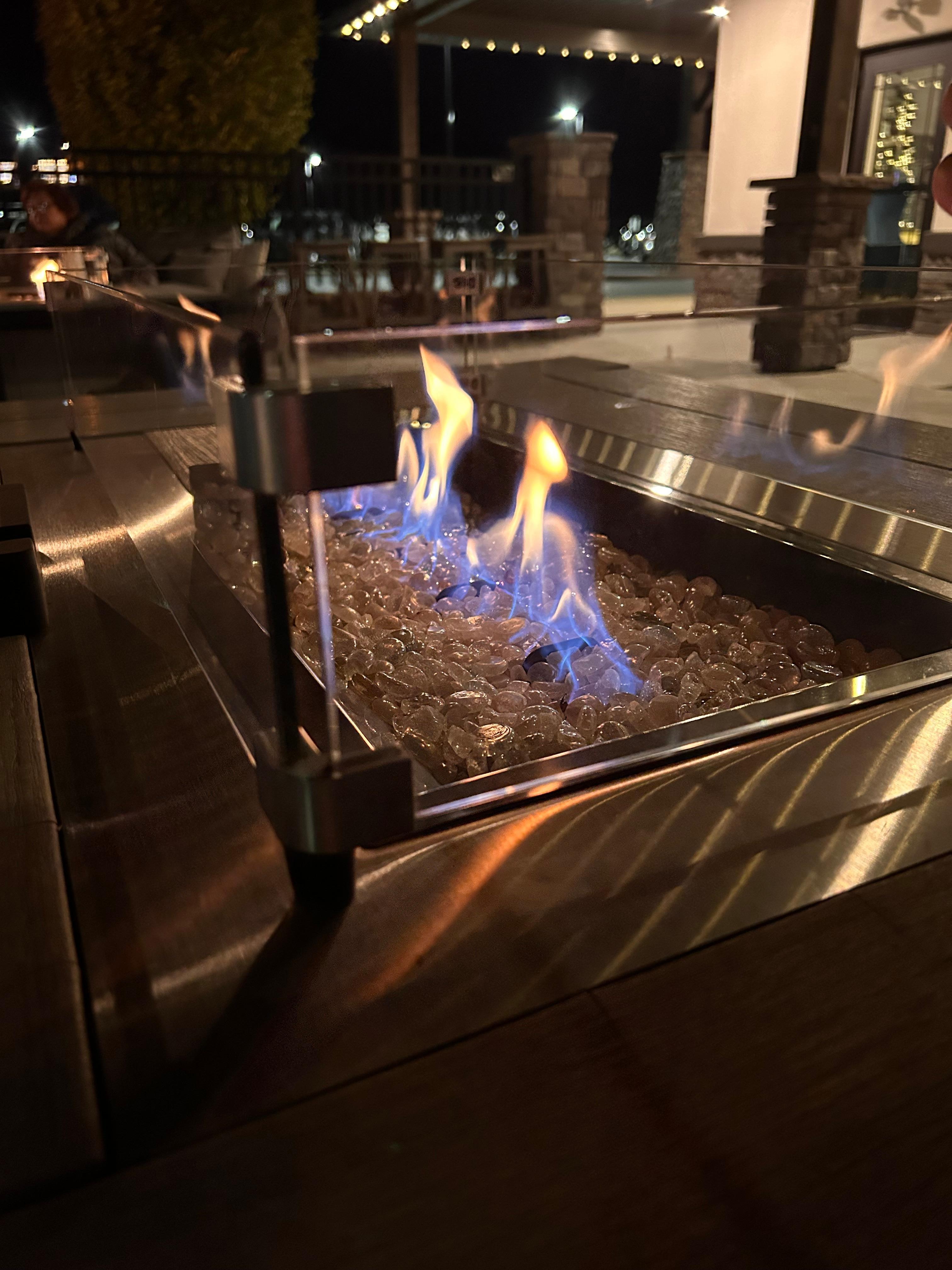 Outdoor gas fire pits