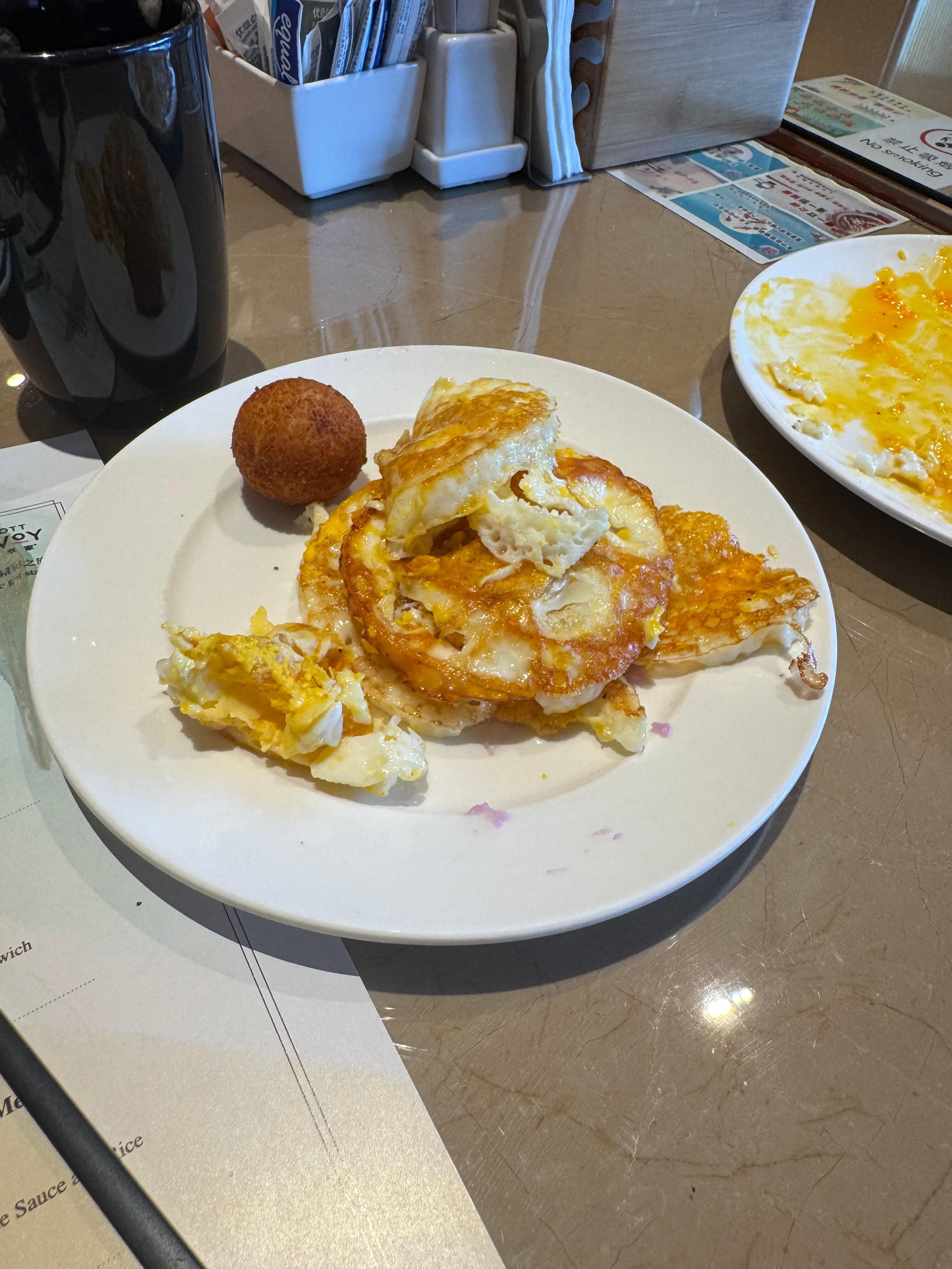 Dried out eggs even though I ordered sunny side up