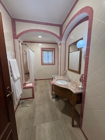 Huge bathroom