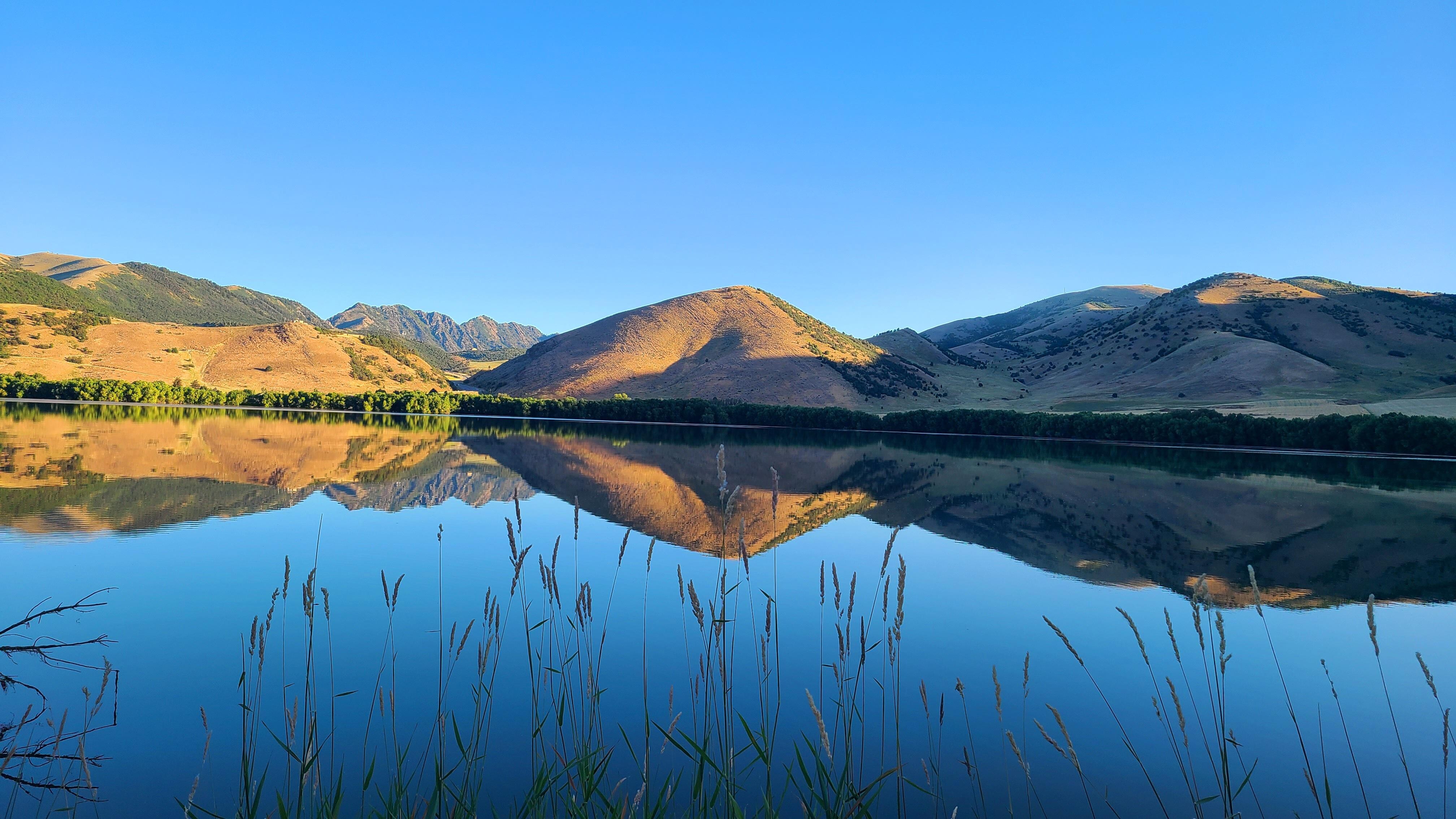 The short walk to the reservoir was worth it every morning. The path around the lake is about 4 miles. 