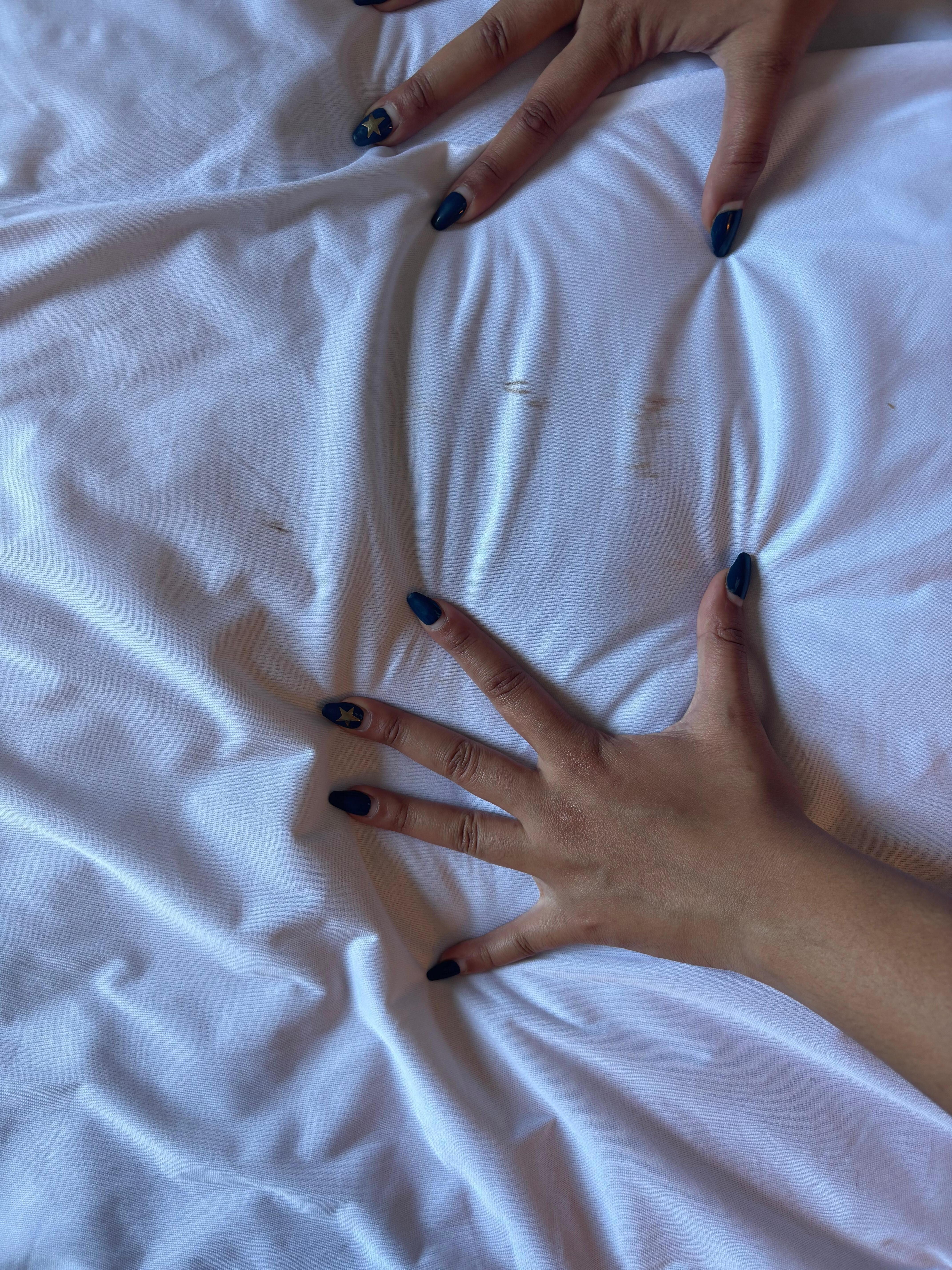 these are the three stains on the pullout. 