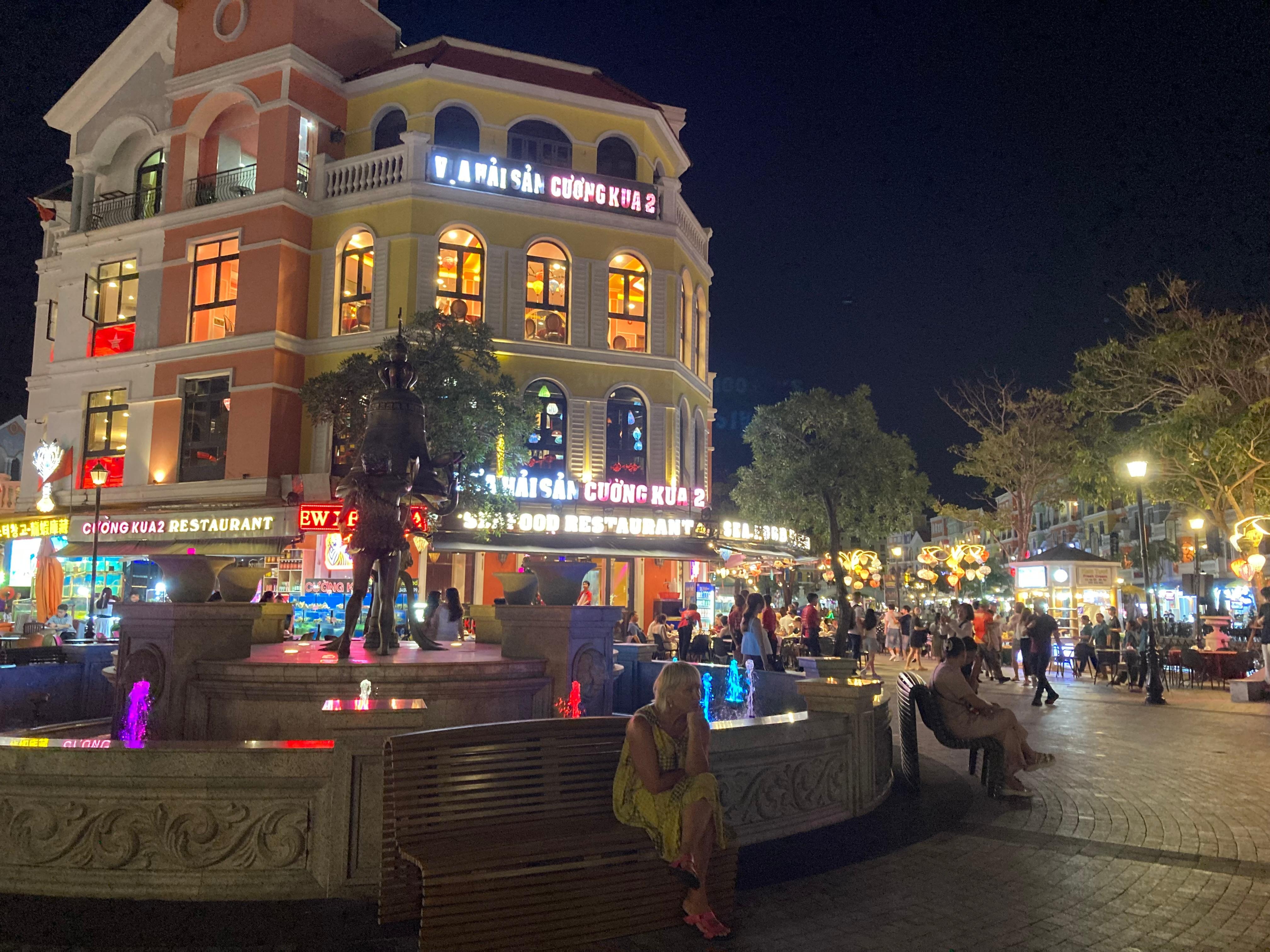 イルミネーションが綺麗です。