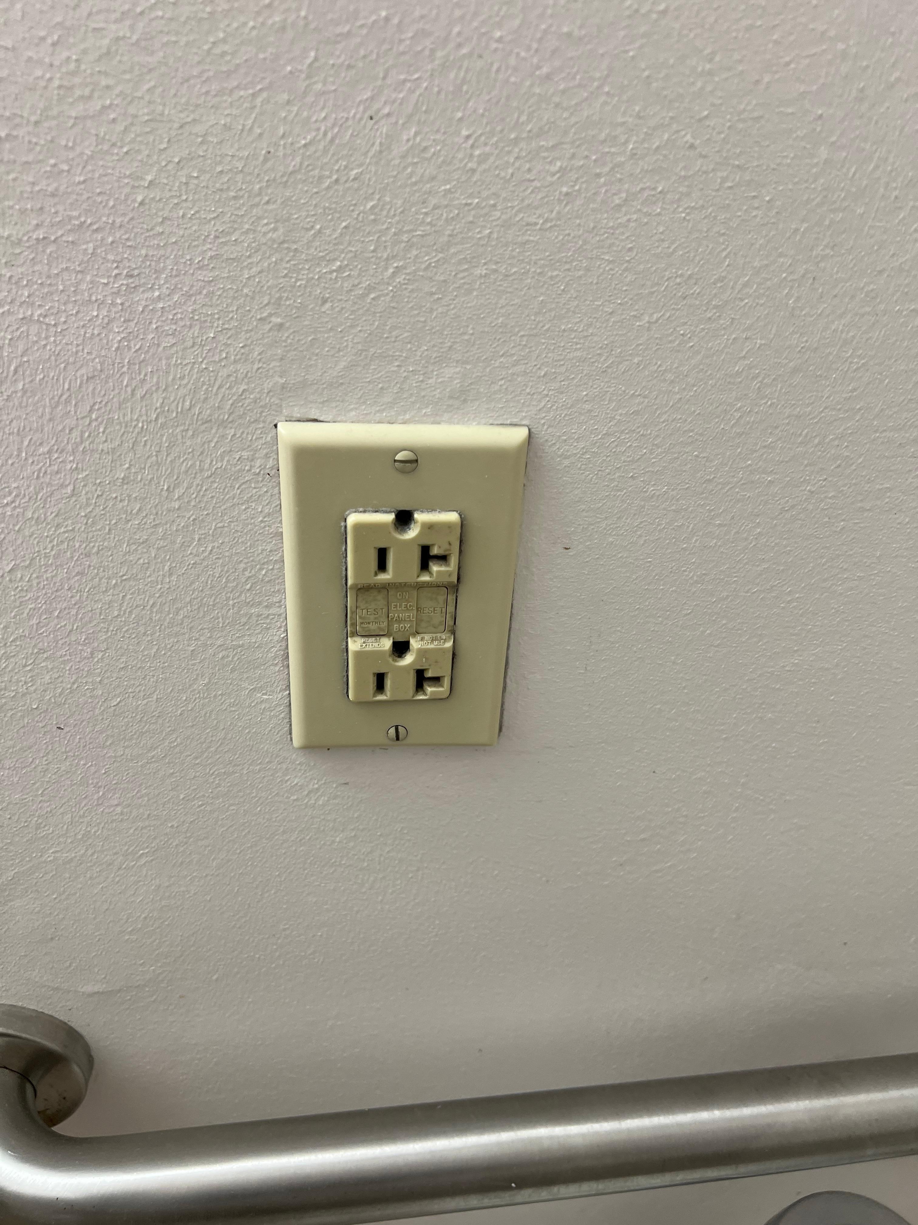 Everything was like this abandoned I can’t take a picture of urine smell . How could it be?