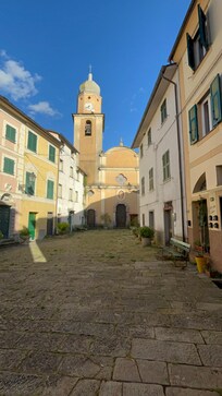 The courtyard of the apartment