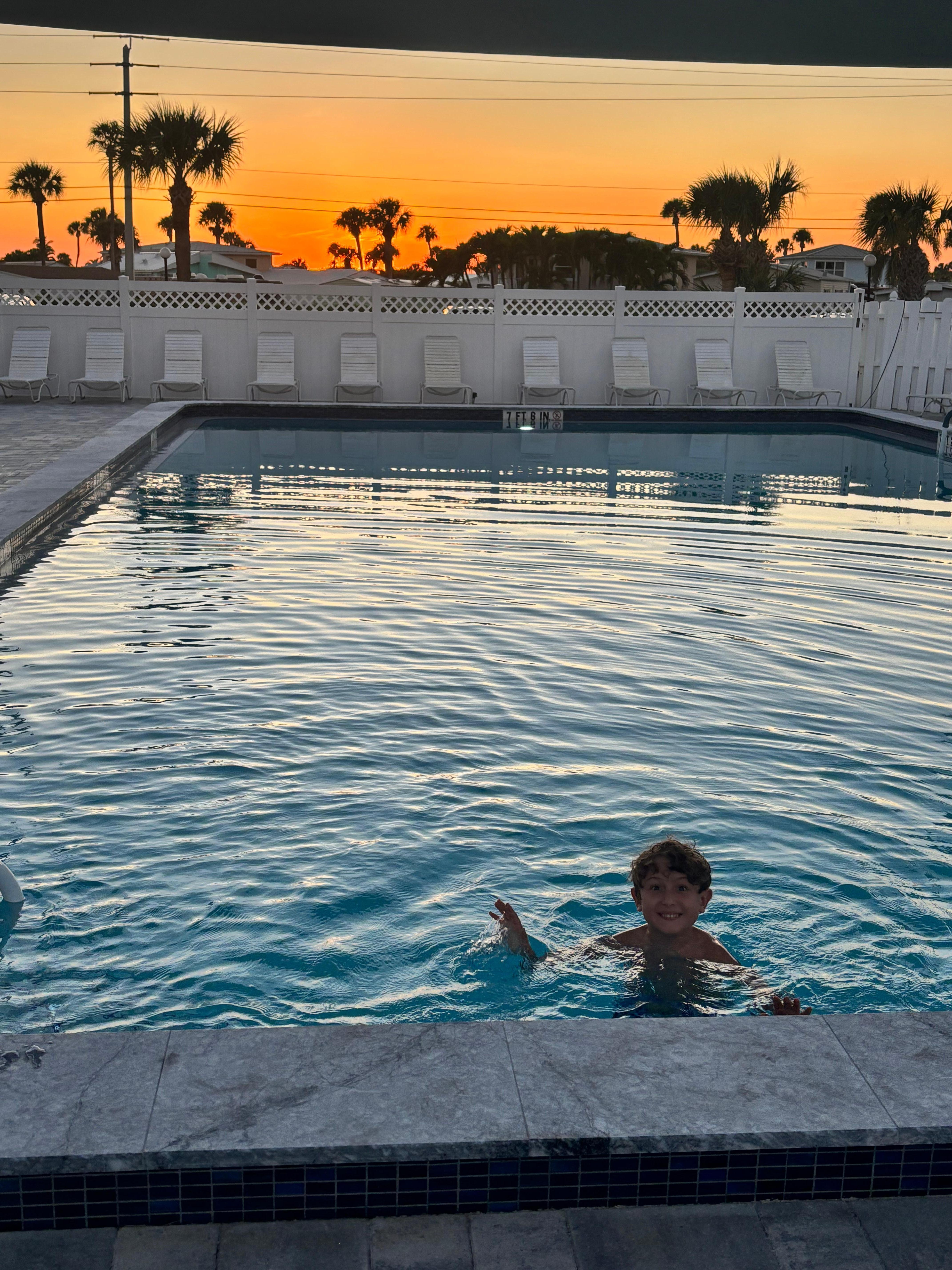 Pool was new, clean and warm
