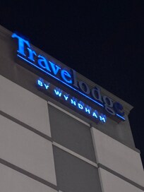 The sign was even a piece of……