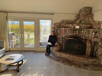 Fireplace, spacious clean room, with a hot tub overlooking the vineyard! This place was as advertised and amazing!