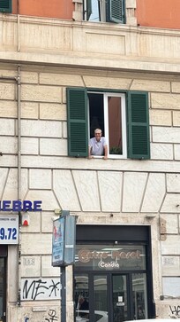 Apt. from street