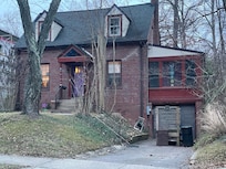 Great location. Entry great for accessibility.