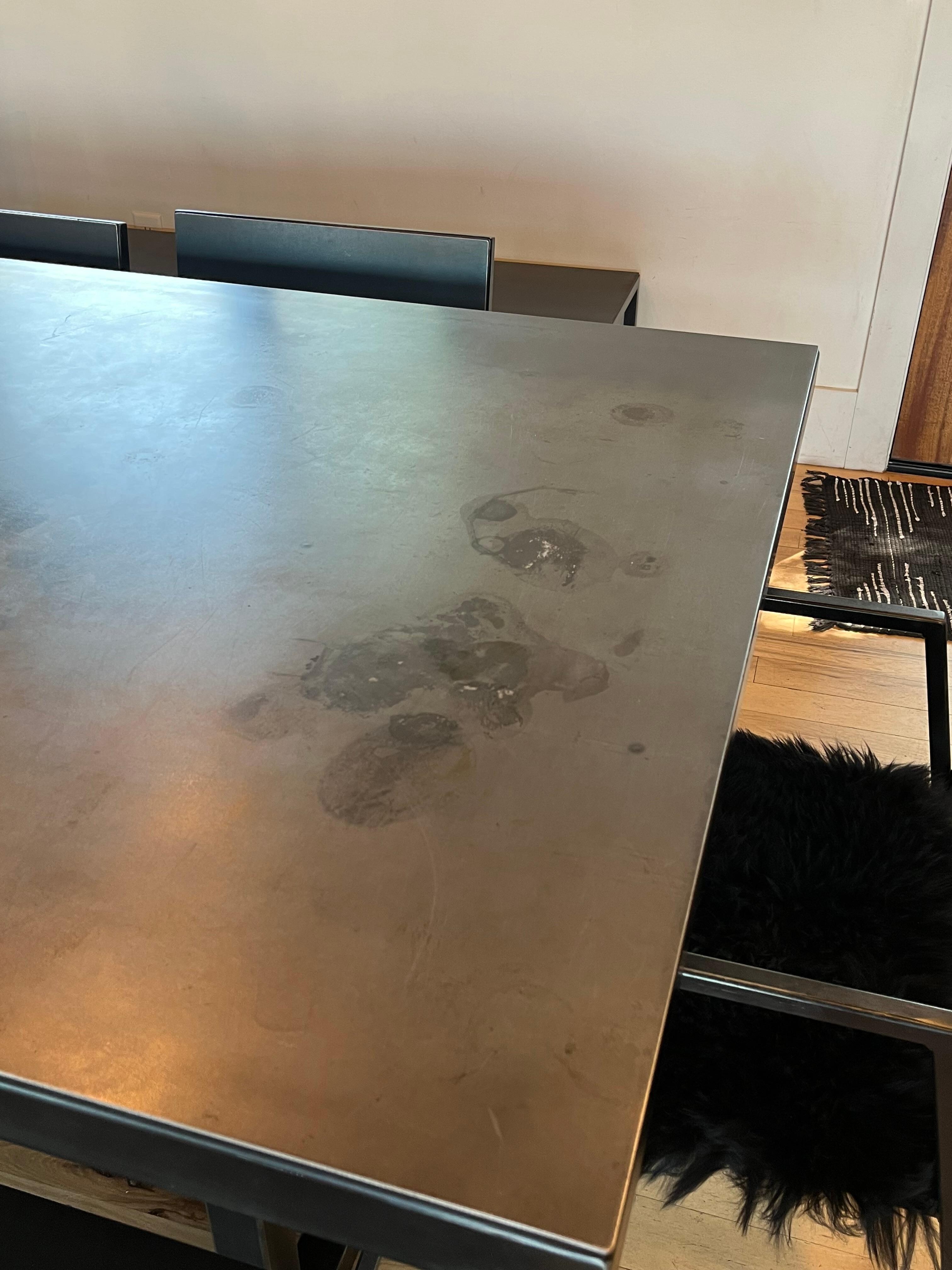 Dirty table