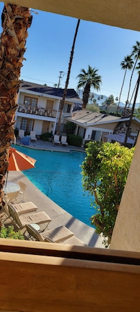 Inn at Deep Canyon pool