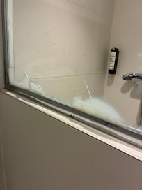 Séparateur douche casse