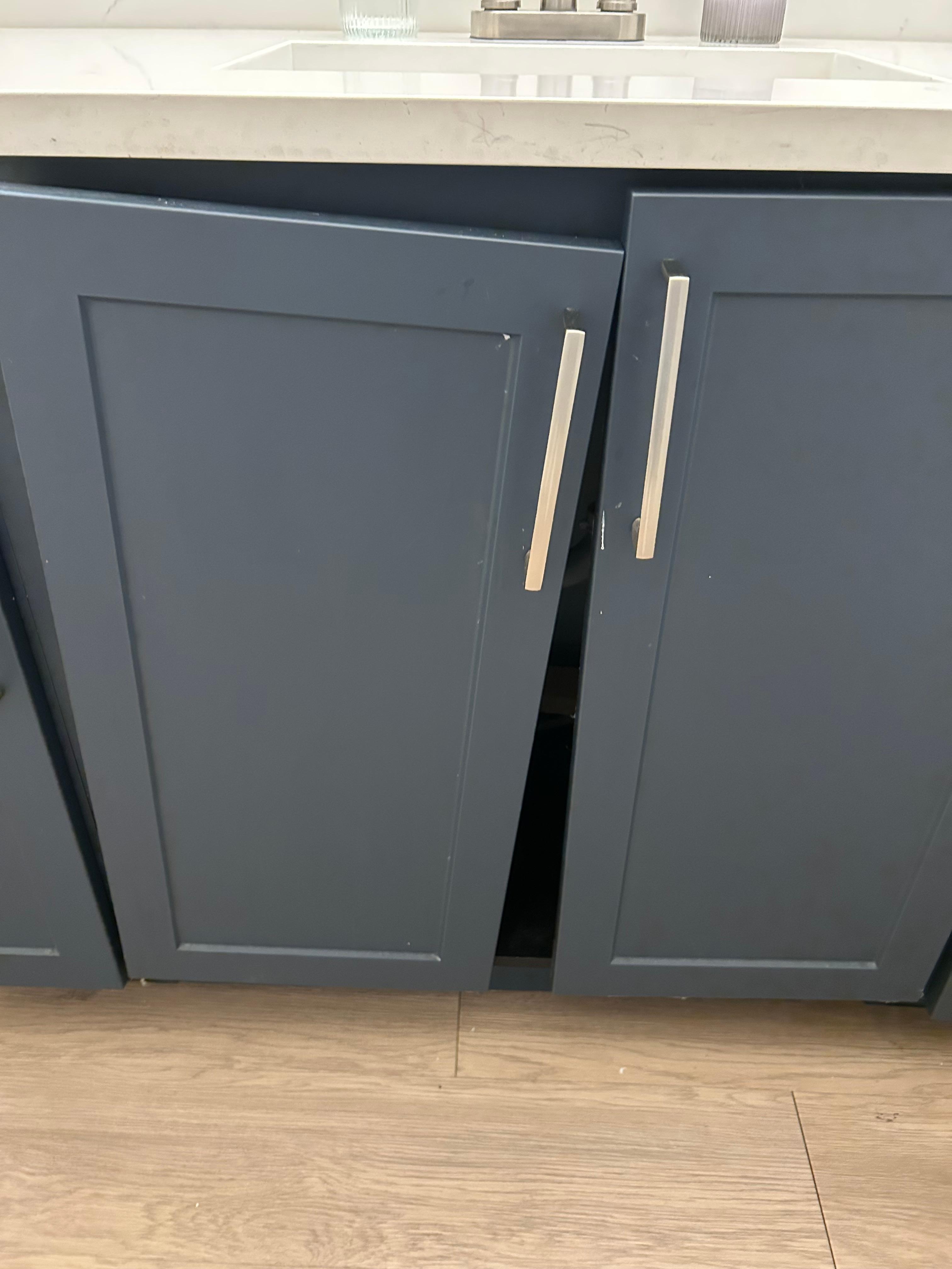 Broken cab doors in bath 