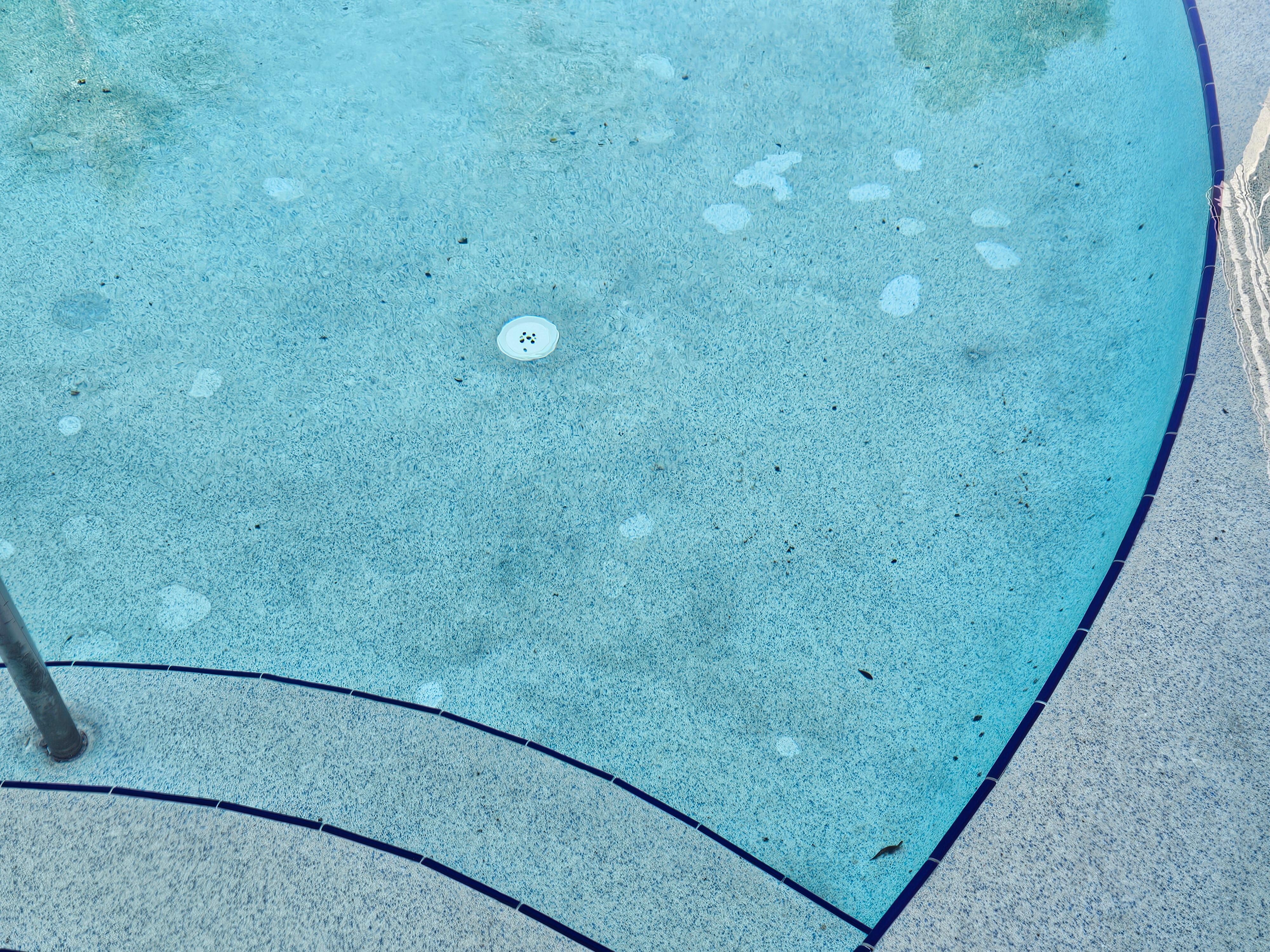  Outdatedaide building pool