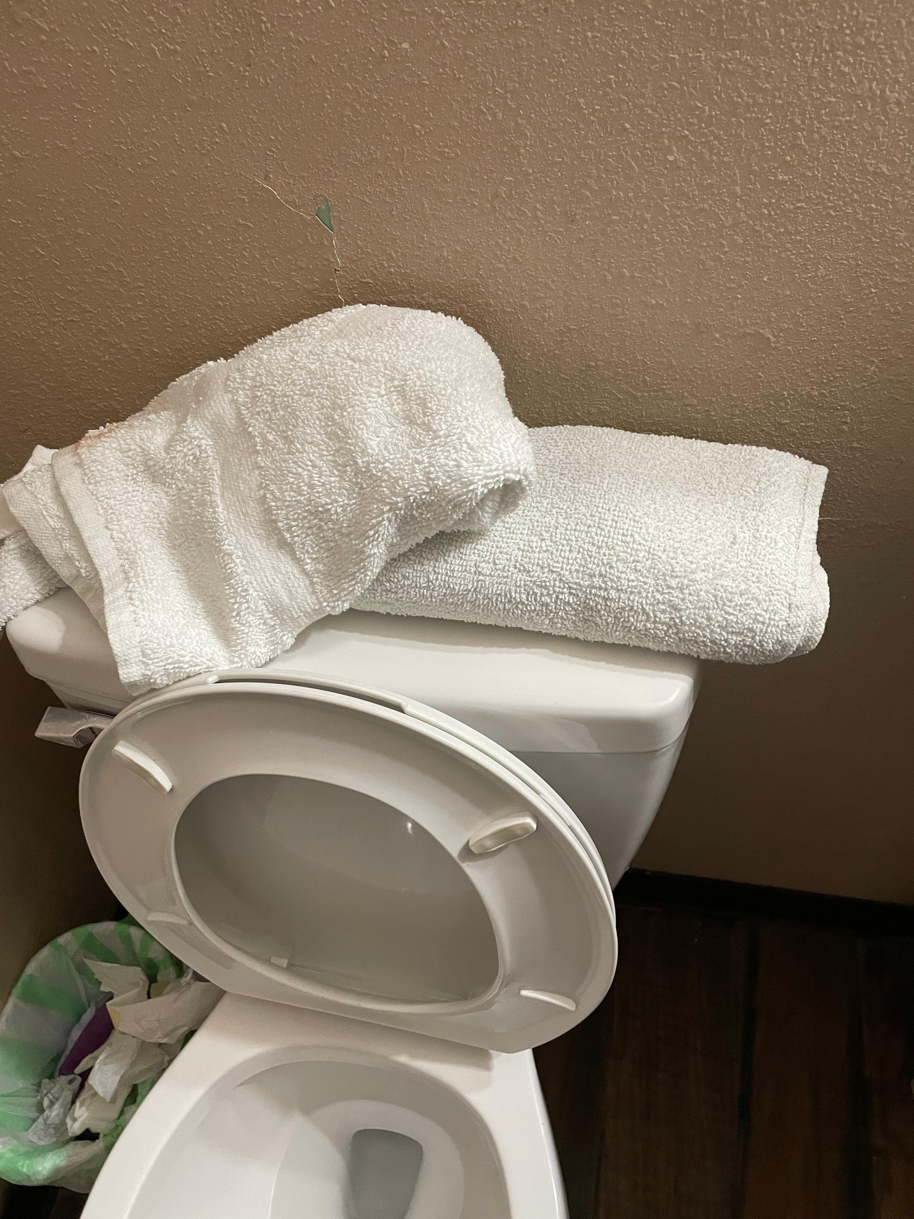 Two small towels, one face loth