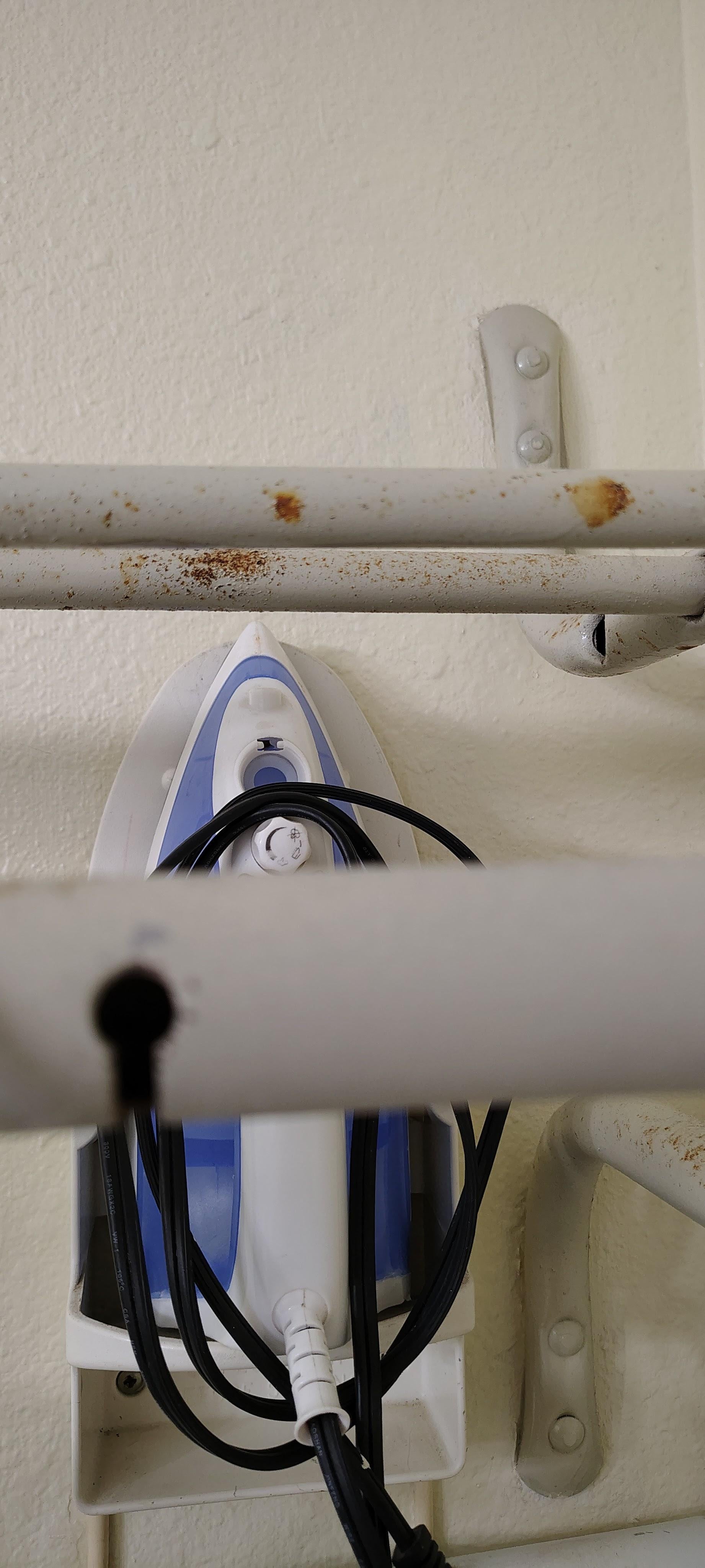 Area to hang clothes 