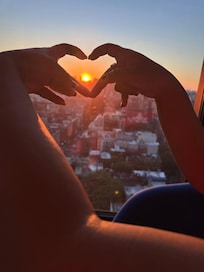 I can watch the sunsent and have some cocktails đ¸đš