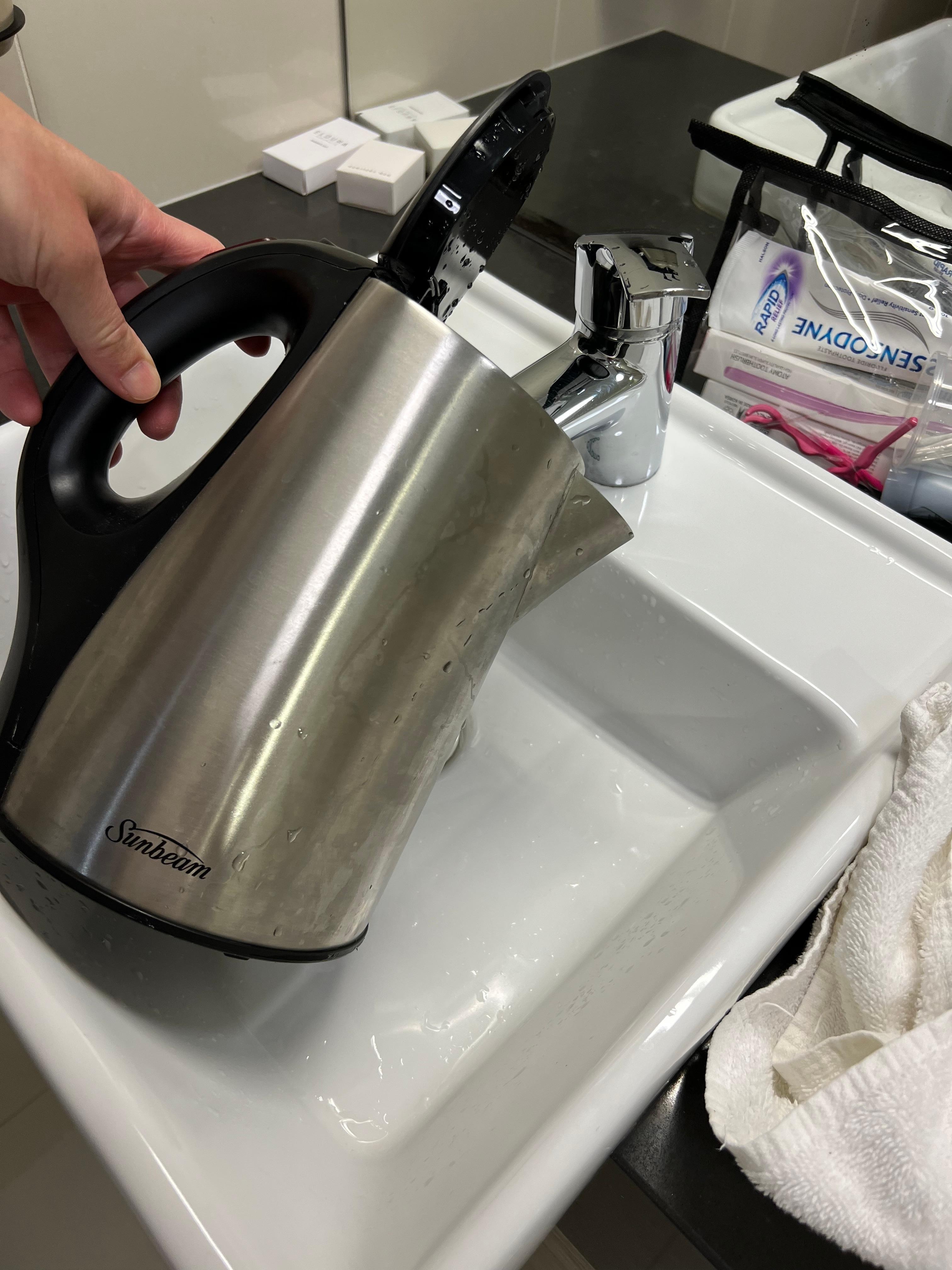Difficulty to fill kettle