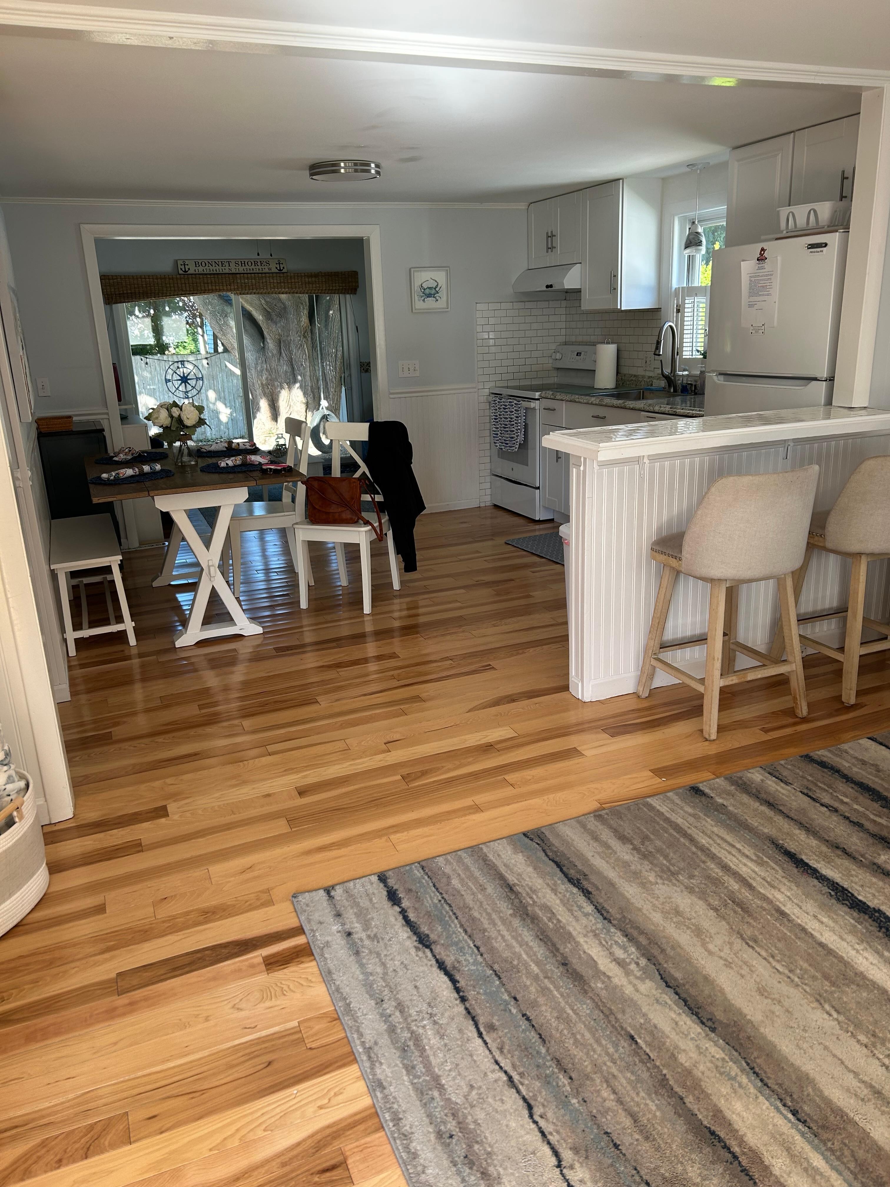 Main living area to kitchen 