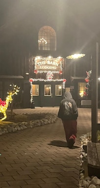 Christmas Eve stroll around the Village