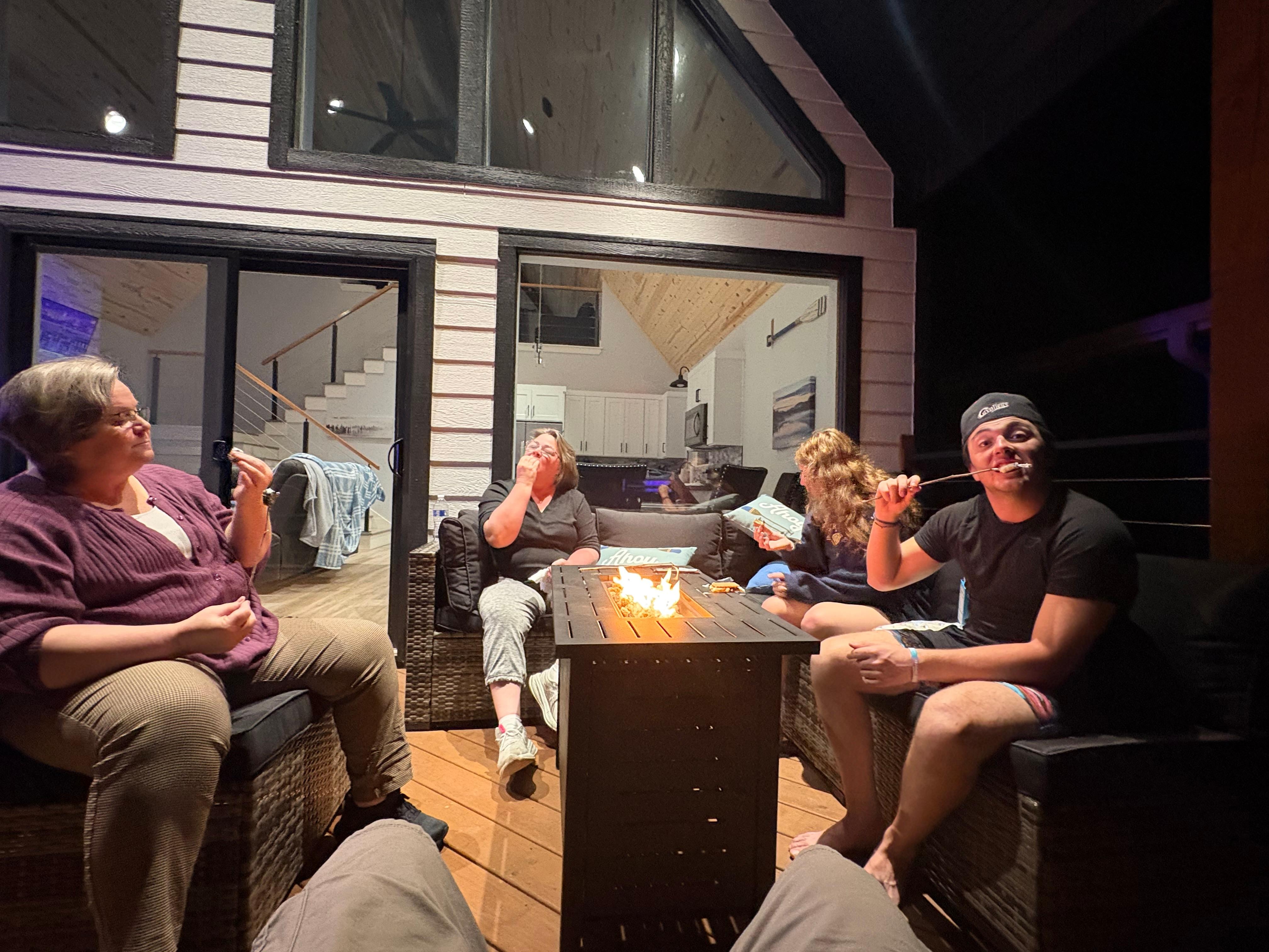 S’mores around the fire pit!