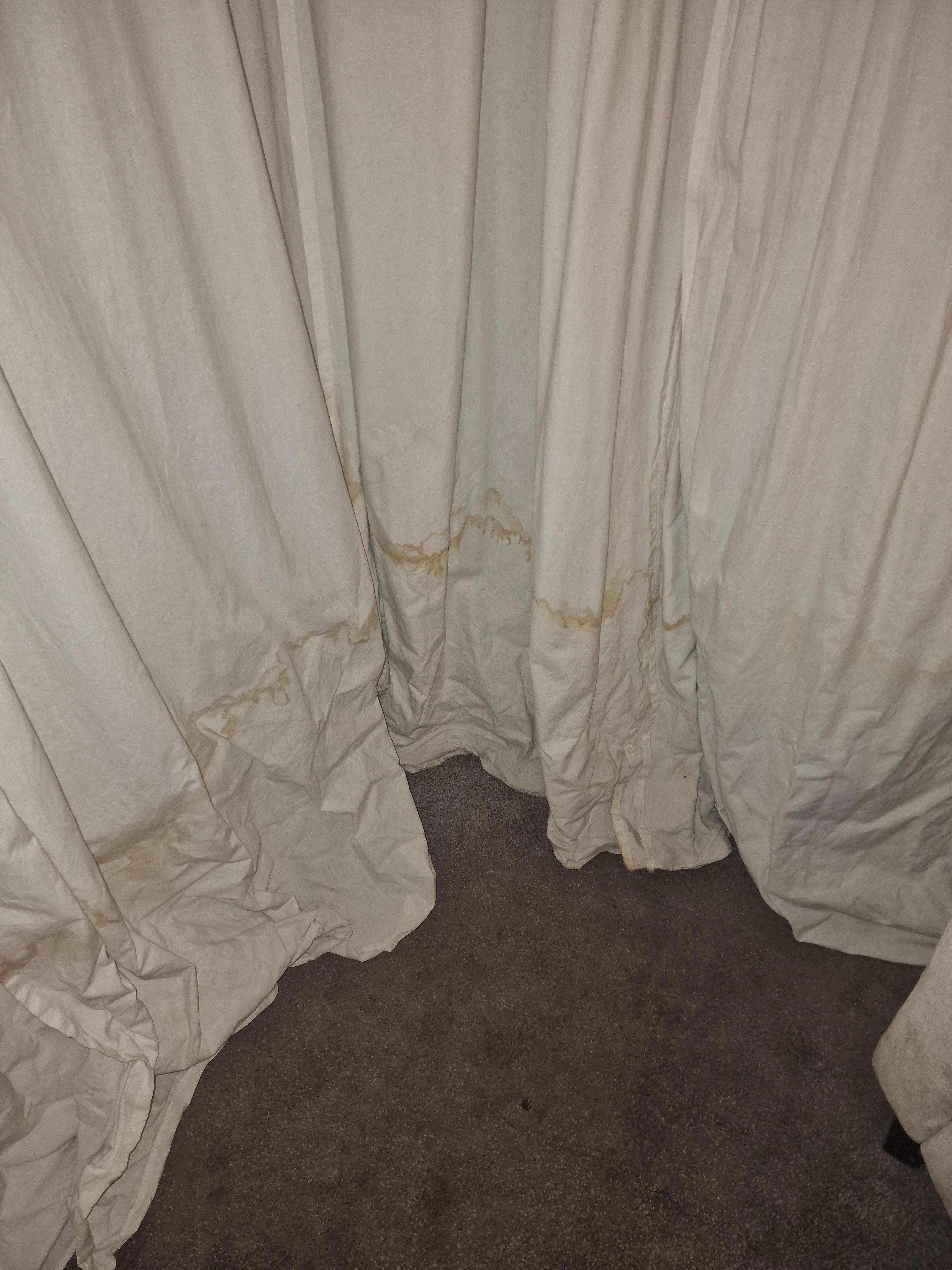 Rotten curtains