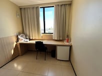 Janela com vista pra Av. João XXIII