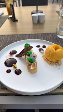 Lemon tart & mango sorbet