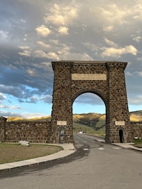 The North entrance to Yellowstone was just minutes away!
