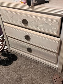 Drawers were broken and couldn’t be used