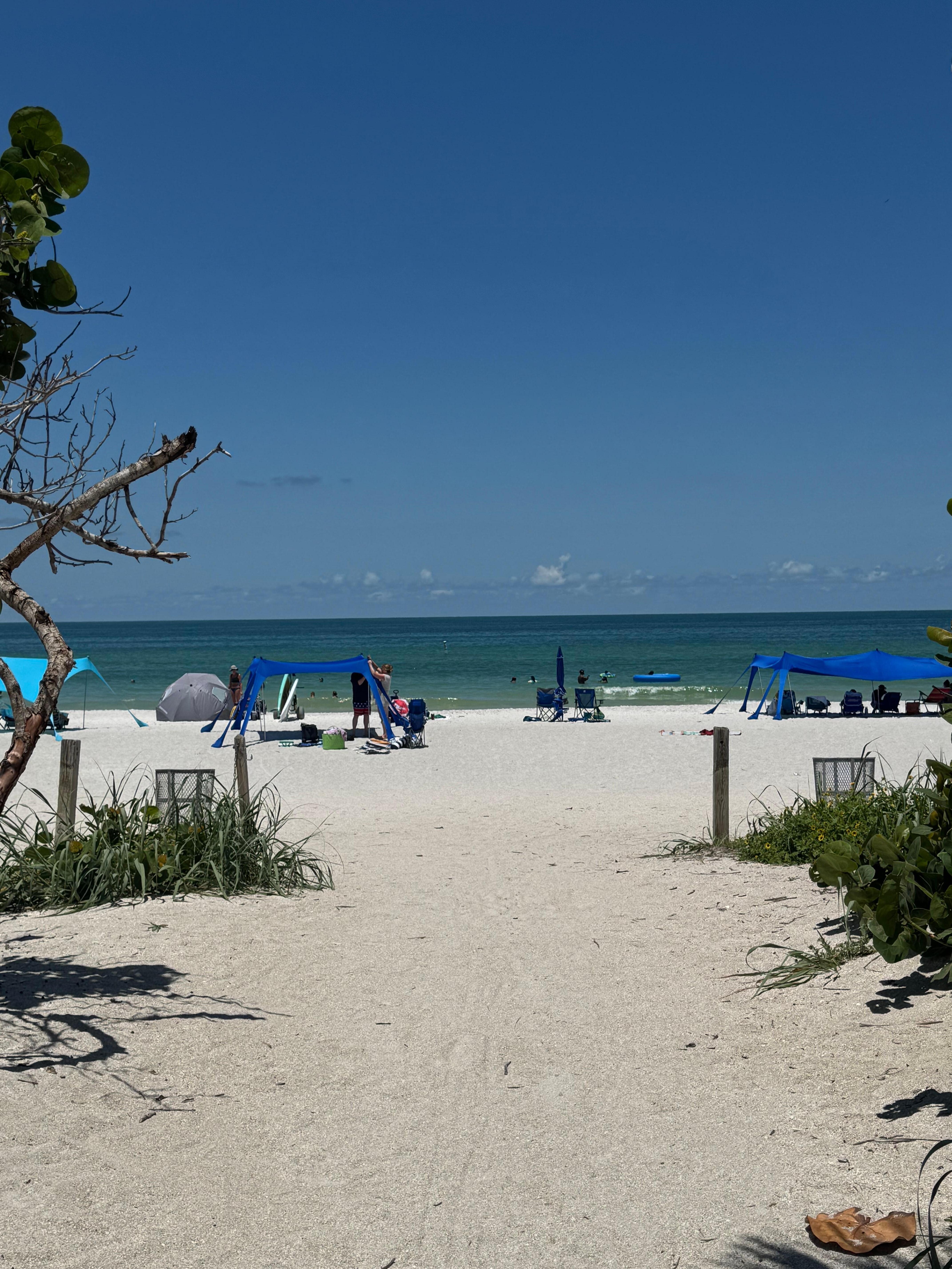 Very convenient to the beach