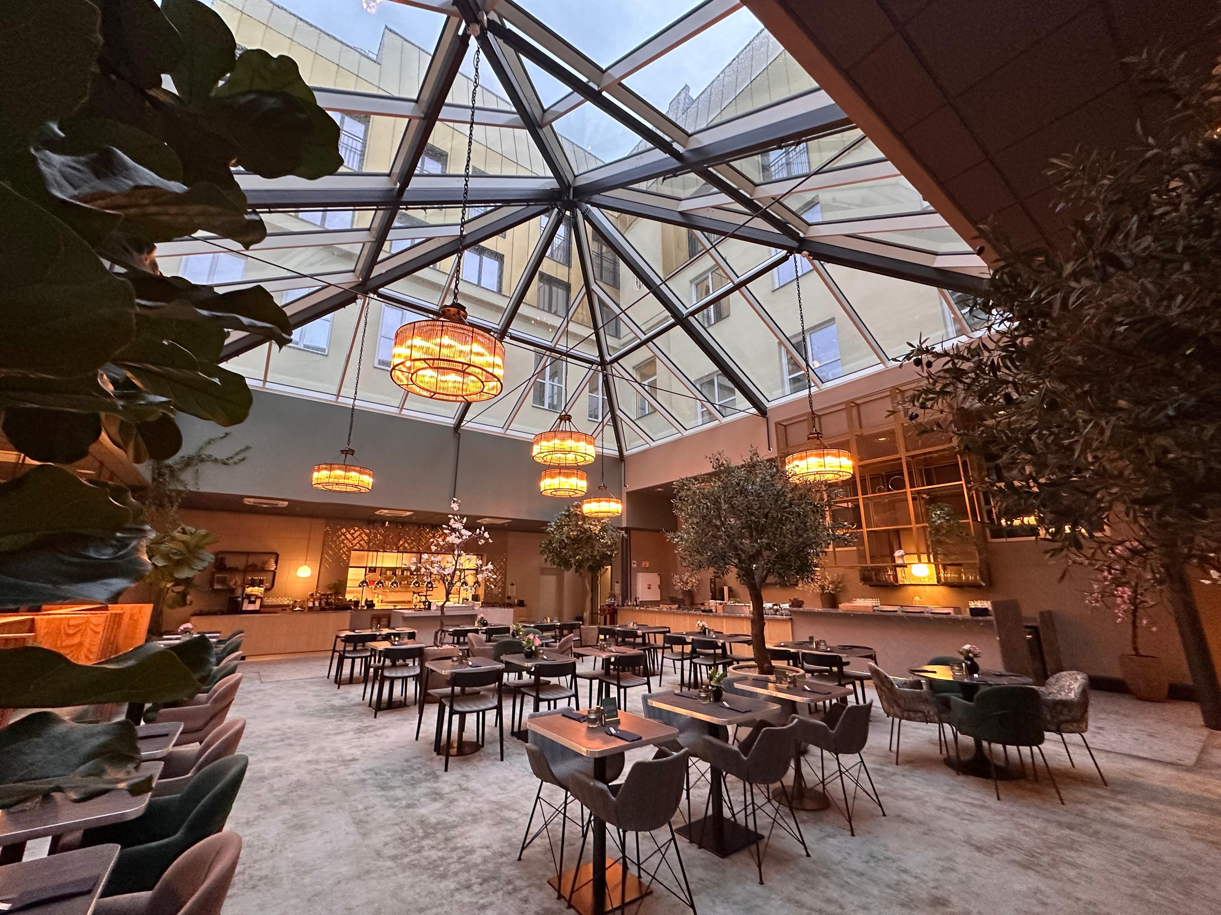 Beautiful atrium for our breakfast