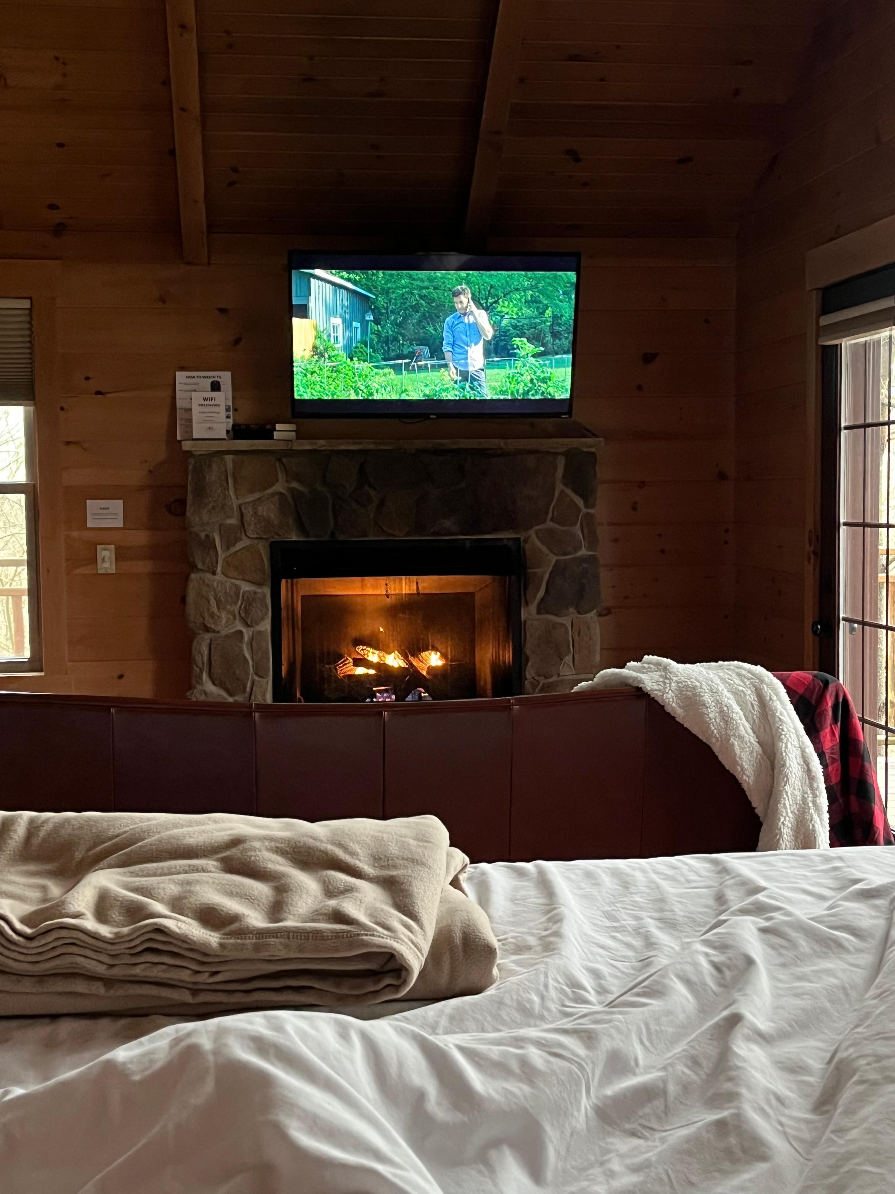 Peaceful cabin. So cozy. 
