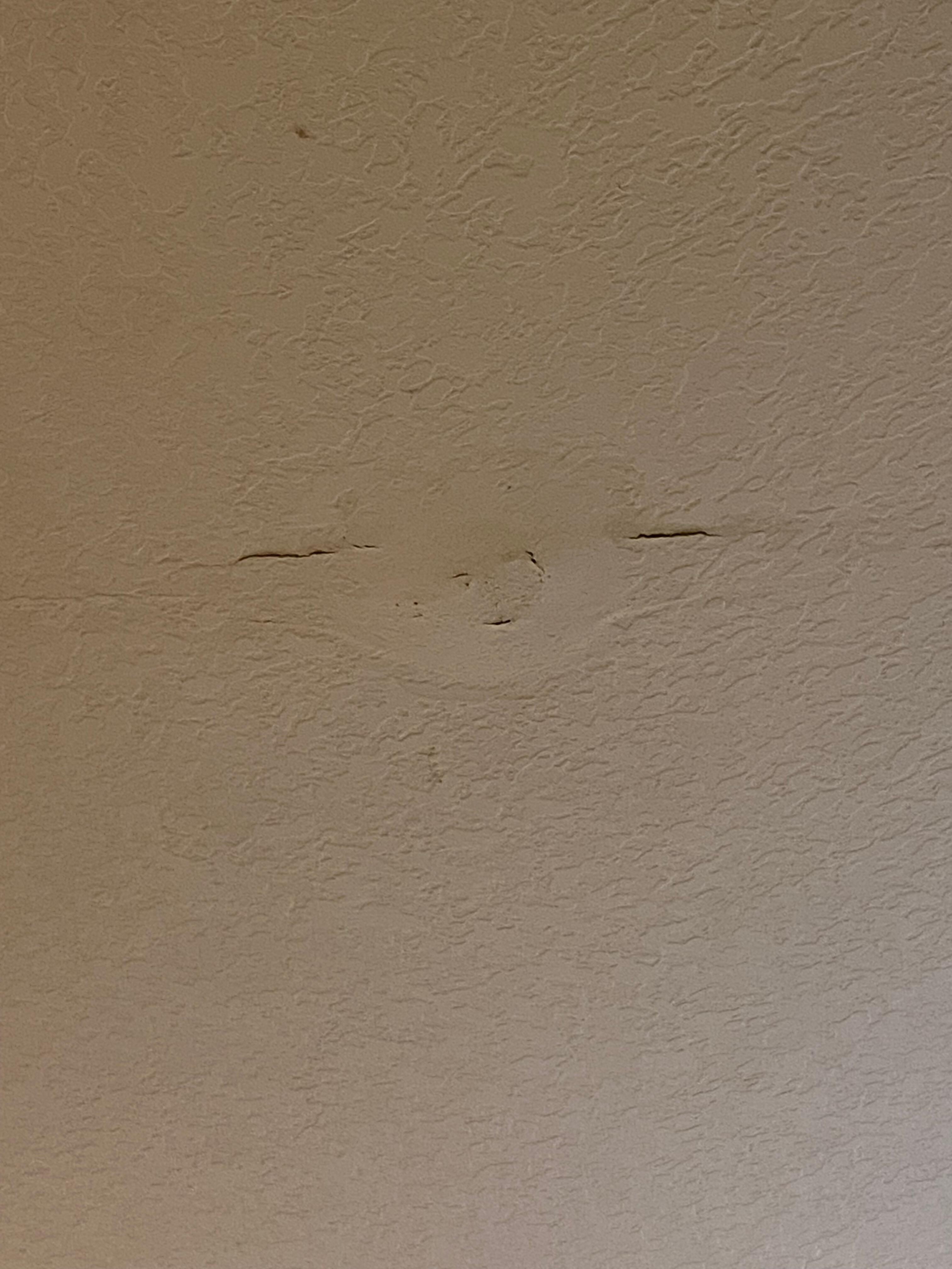 Picture of kitchen ceiling 