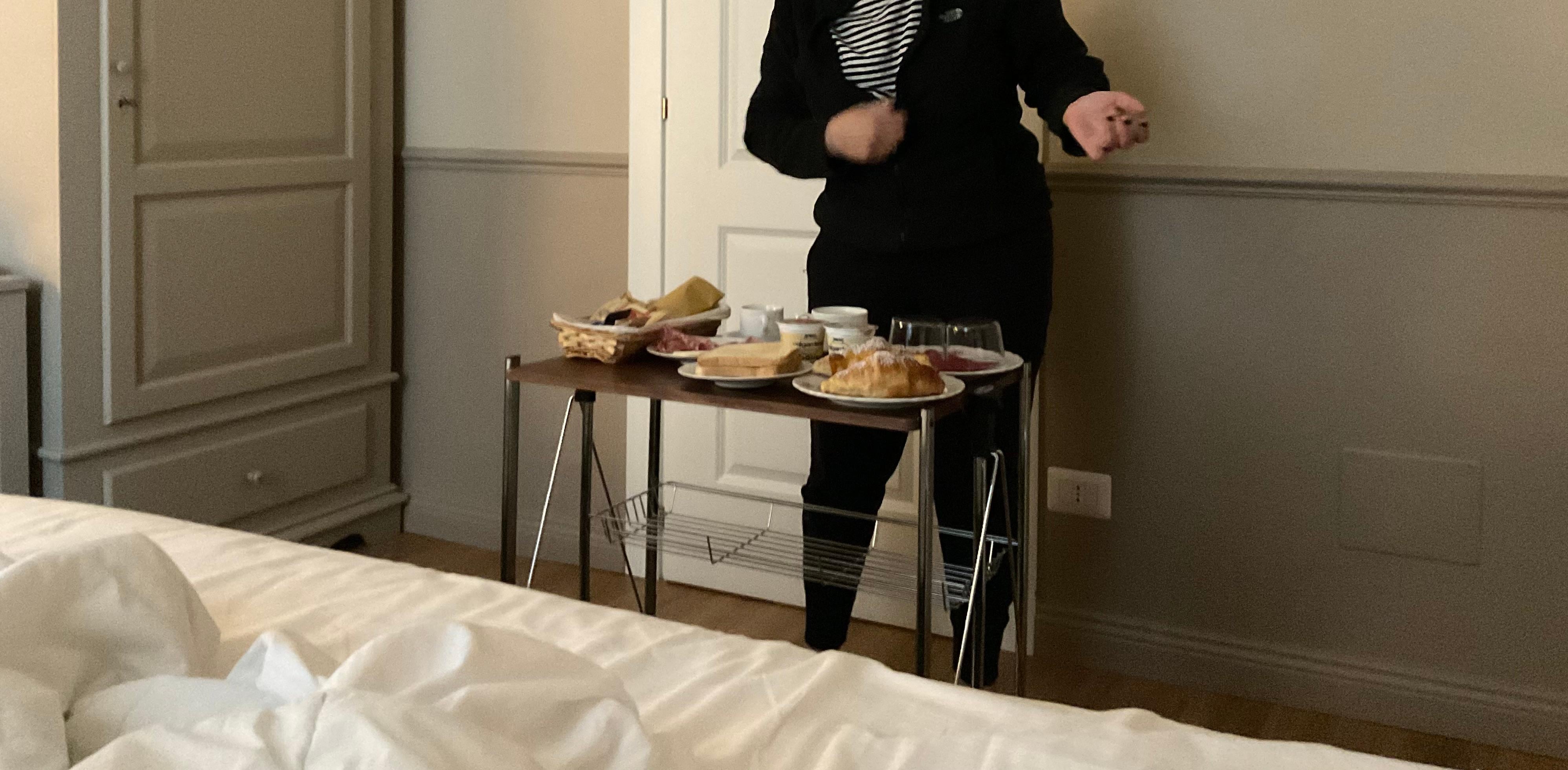 Breakfast food dance!