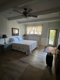 Back bedroom