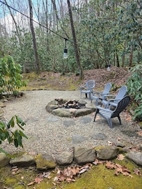 Loved the outdoor seating across the creek