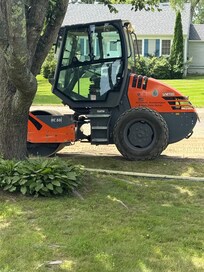Road construction truck