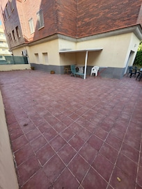 Terrasse sans équipements
